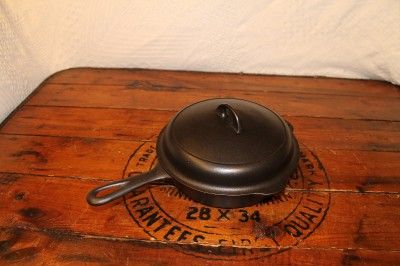   Cast Iron Skillet w/ Hinged Lid p/n 2505 2595 Very Nice  