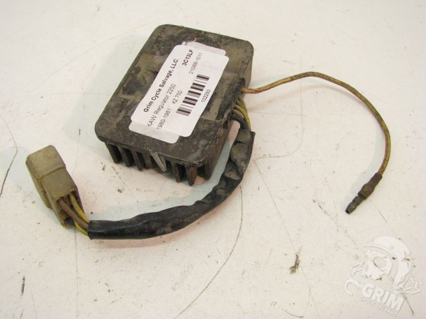   KZ750 KZ550 KZ1000 Regulator Rectifier   21066 1011   Image 02