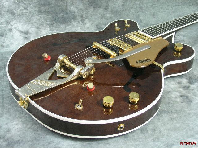 2004 GRETSCH COUNTRY CLASSIC II CUSTOM EDITION GUITAR WITH CASE WALNUT 