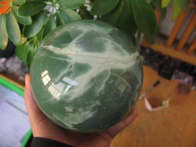 NATURAL GREEN JADE QUARTZ CRYSTAL SPHERE BALL  