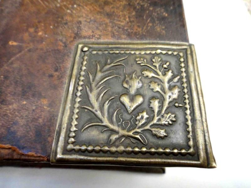 1798 antique LARGE GERMAN BIBLE leather ORNATE METAL★  