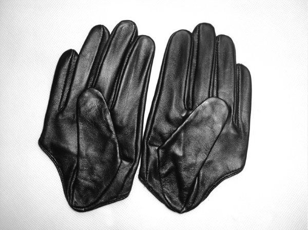 Size M Womens Winter Fashion Leather Gloves Black Soft  