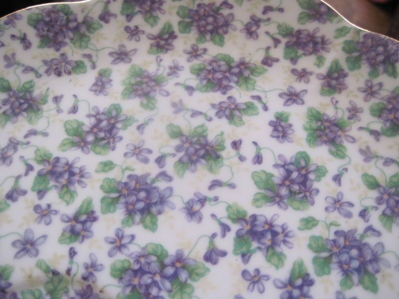 Yada China Snack Dessert Plate, Violets, Gold Trim, 8  