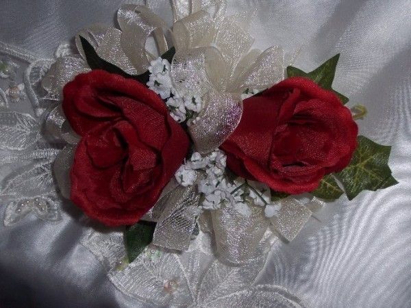 Silk Rose Buds Wrist or Pin Corsage   Dark Red Wedding Prom Parties 