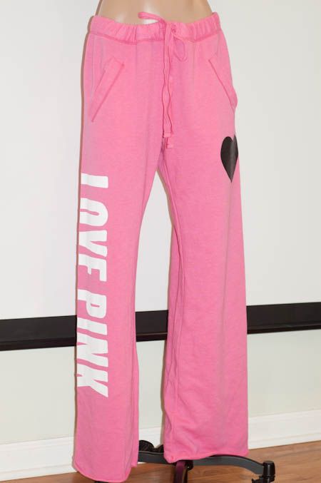 NWT Victorias Secret PINK LOVE PINK Heart Boyfriend Fit Black Sweat 