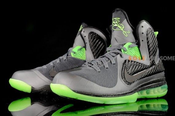 Nike Lebron 9 Dunkman (PreOrder) Griffey Swingman Big Bang Galaxy 