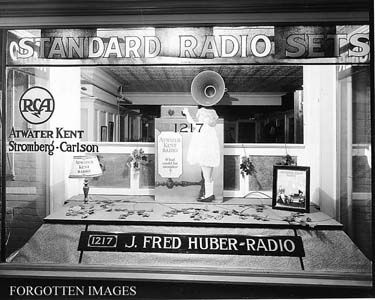 RADIO STOREFRONT DISPLAY RCA ATWATER KENT 1920s PHOTO  