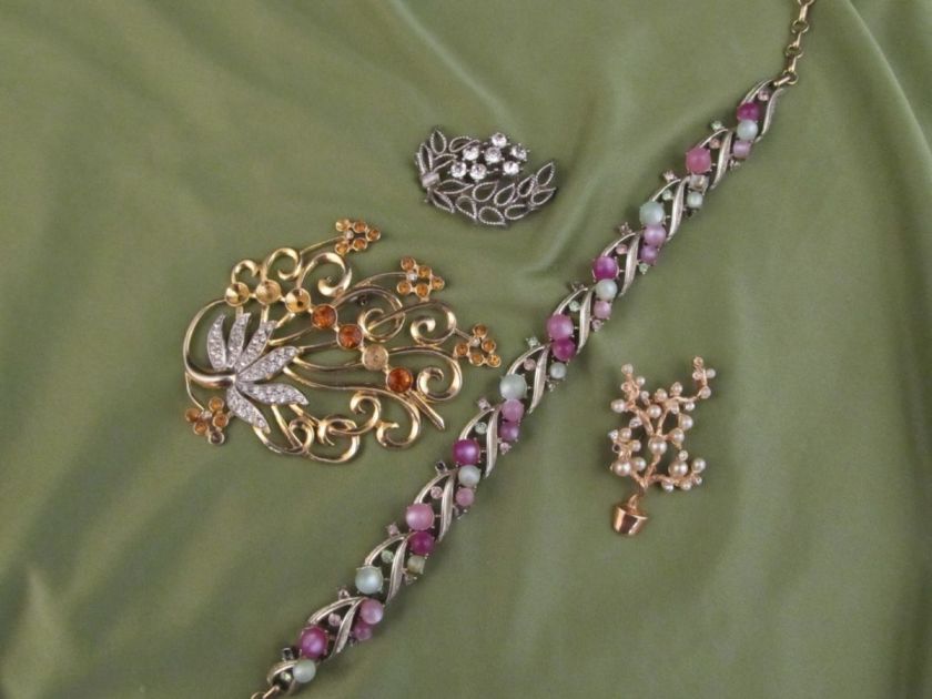 Great Lot Vintage Rhinestone Jewelry For Repair Brooches and Necklace 