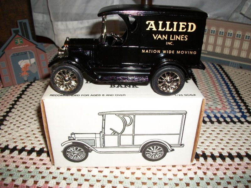 ERTL ALLIED VAN LINES 1991 DYERSVILLE IOWA MADE IN USA  