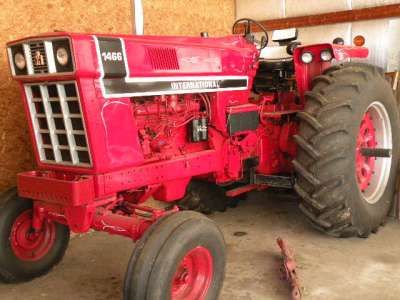 International 1466 Pulling Tractor  