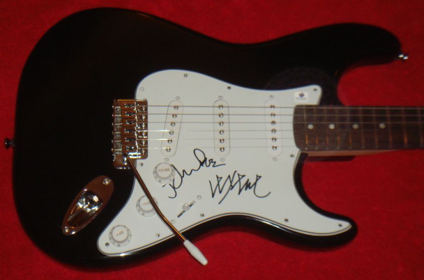 EXENE CERVENKA JOHN DOE SIGNED FENDER GUITAR PUNK ROCK LOS ANGELES 