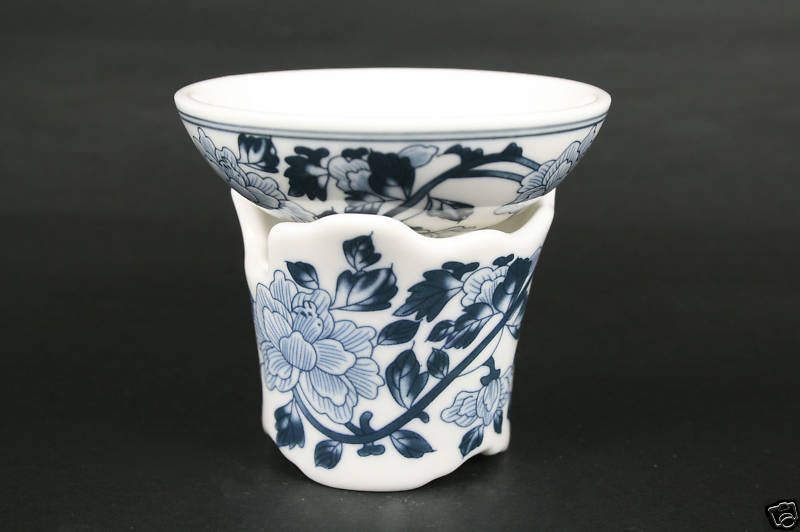PETAL Porcelain Tea Strainer and Stand Holder Qing Hua  
