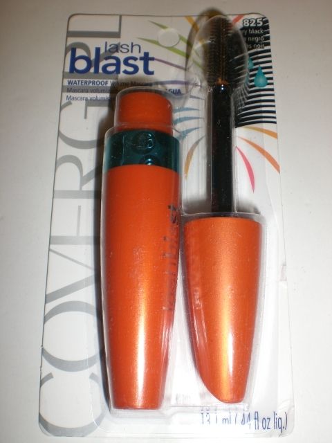 COVER GIRL LASH BLAST MASCARA VERY BLACK 825 .44fl oz  