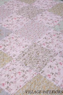 ROMANTIC CHIC SHABBY PINK WHITE BLUE FLORAL QUEEN QUILT  