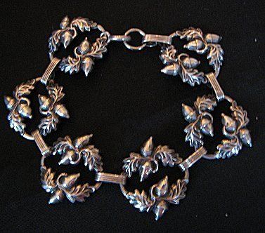 VINTAGE STERLING DANECRAFT ACORN 7 1/4 BRACELET  