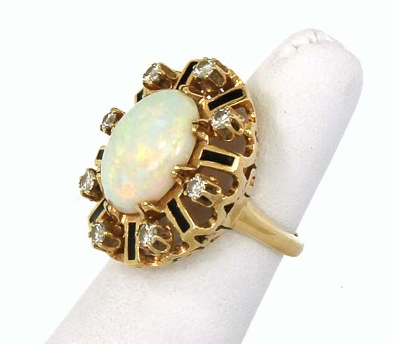 LOVELY 14K GOLD, DIAMONDS & AUSTRALIAN OPAL LADIES RING  