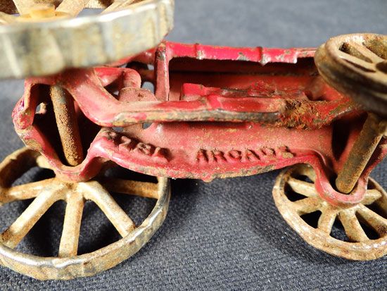 ANTIQUE DIE CAST IRON ARCADE RED TRACTOR IRON WHEELS 1920’S CHILD 