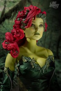 DC Direct 16 Scale Poison Ivy Deluxe Collector Figure  