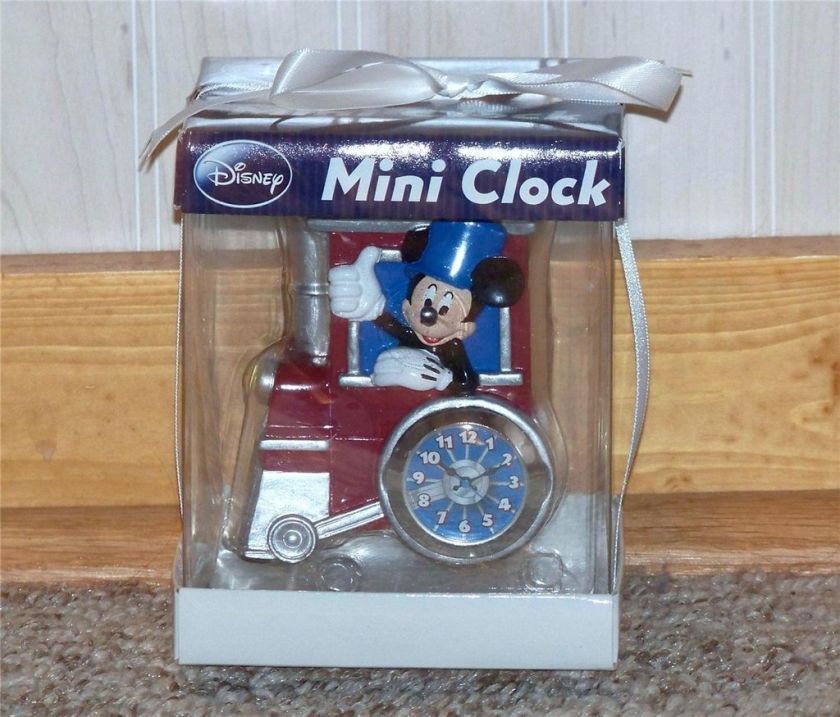 NIP MICKEY MOUSE MINI CLOCK .GREAT GIFT  