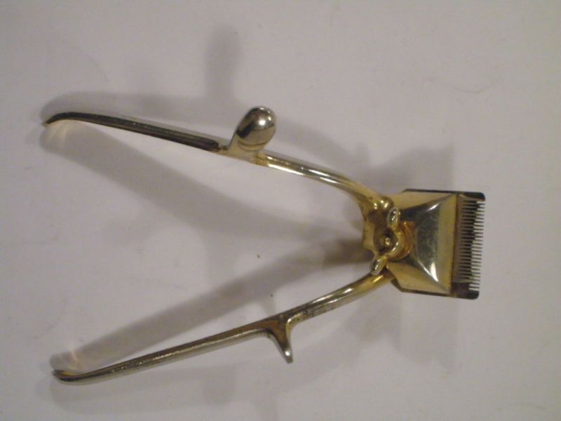 VINTAGE SOLINGEN ALCO GOLD HAND HAIR CLIPPER  