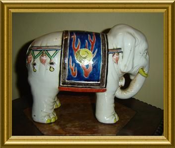 ANTIQUE CHINESE IMARI ELEPHANT FIGURINE c1820 W/ DRAGON  