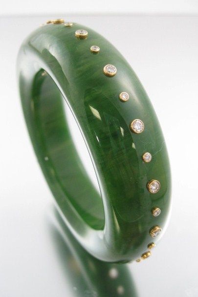 MARC DAVIS Evelyn Green Bakelite 18KT Diamond Bracelet  