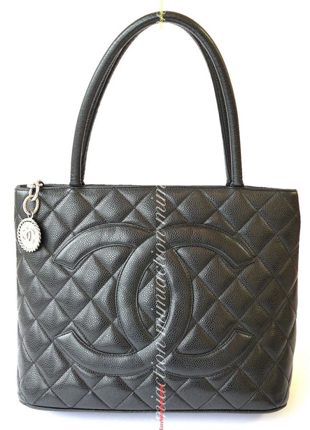 AUTH CHANEL BLACK caviar qulited cc logo Shopper Medallion HANDBAG 