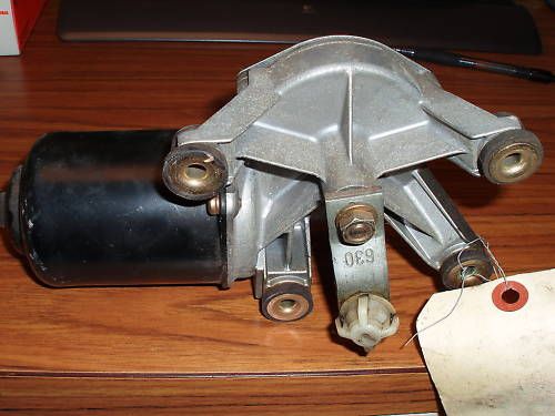 450524C92   INTERNATIONAL TRUCK WIPER MOTOR  