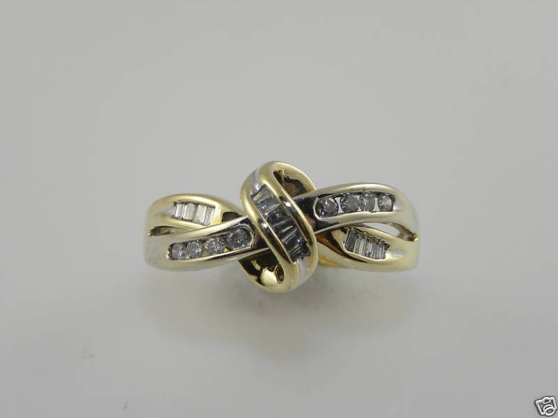 LADIES ESTATE TWO TONE DIAMOND FASHION RING 1/4 CT TW  