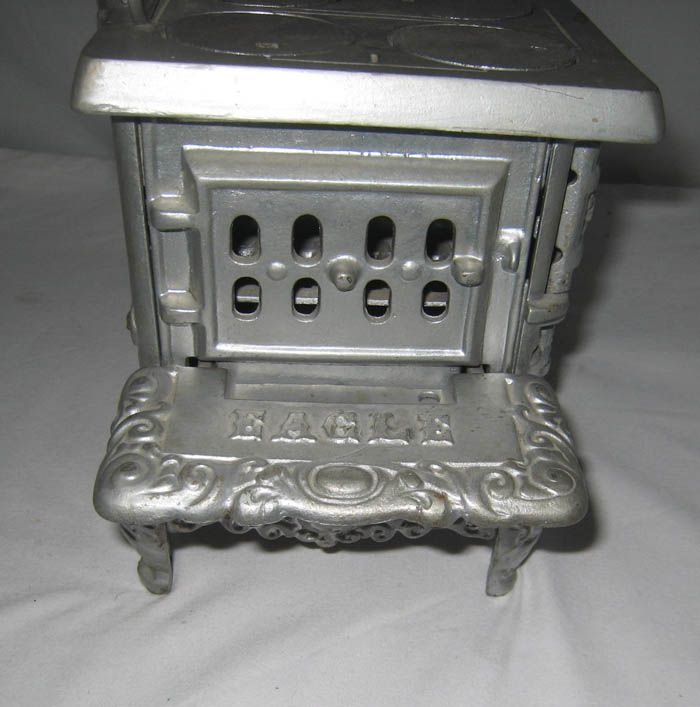 VINTAGE LARGE CAST IRON EAGLE CHILDS STOVE SALESMAN SAMPLE LANCASTER 