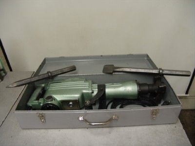 HITACHI H65 1 1/8 40 POUND DEMOLITION HAMMER MINT CONDITION