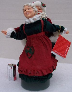 71241 SANTA MRS CLAUS DANCING MUSIC ANIMATED CLOTHTIQUE  