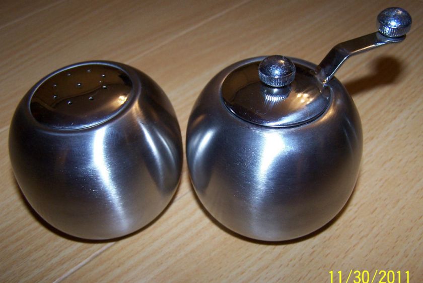 SET (2) Silver antique Salt Pepper Mill Grinder SP02  